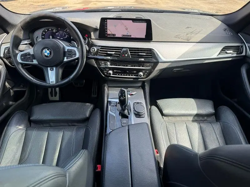2019 BMW 540 XI  