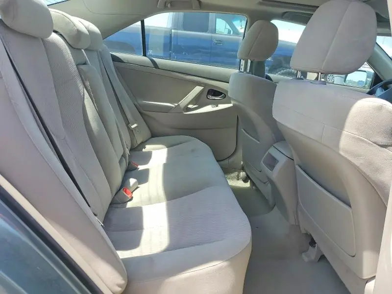 2011 TOYOTA CAMRY LE  