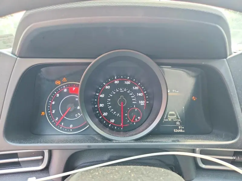 2021 HYUNDAI ELANTRA SE  