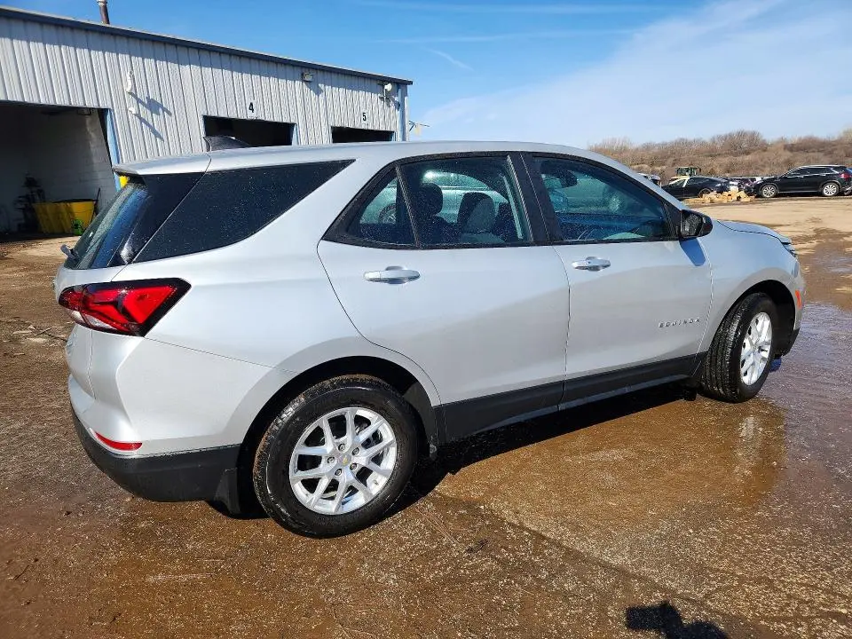 2022 CHEVROLET EQUINOX LS  