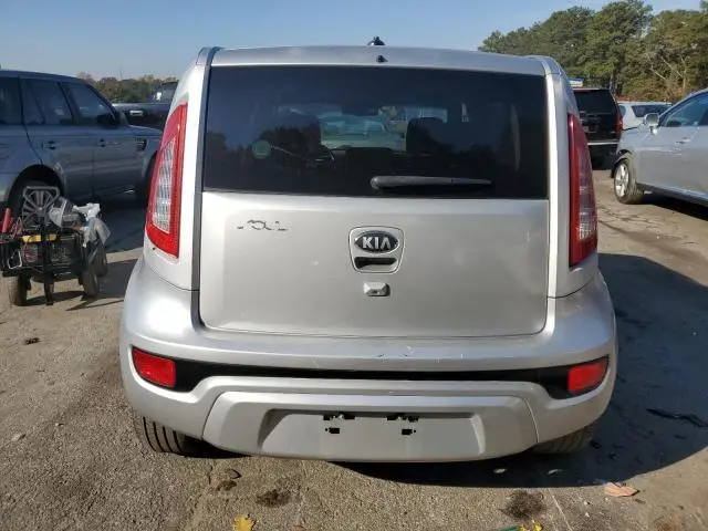 2013 KIA SOUL +  
