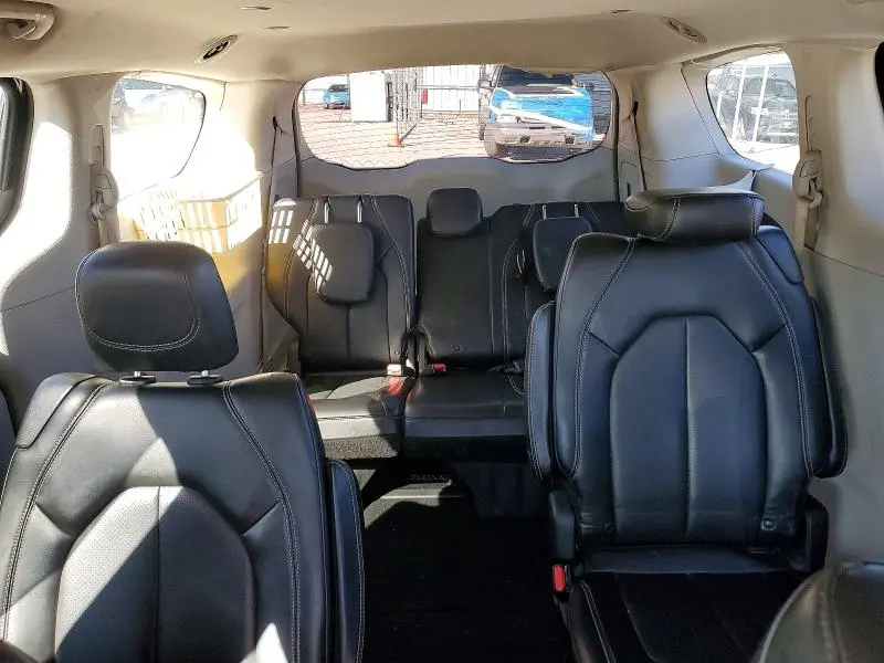 2020 CHRYSLER VOYAGER LXI  