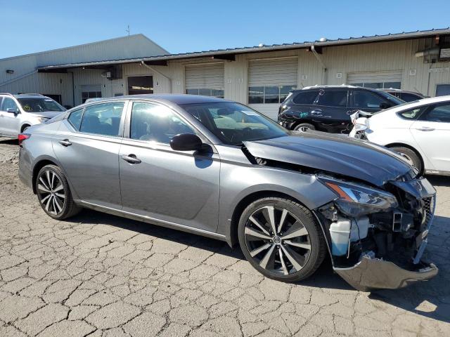 2019 NISSAN ALTIMA SR