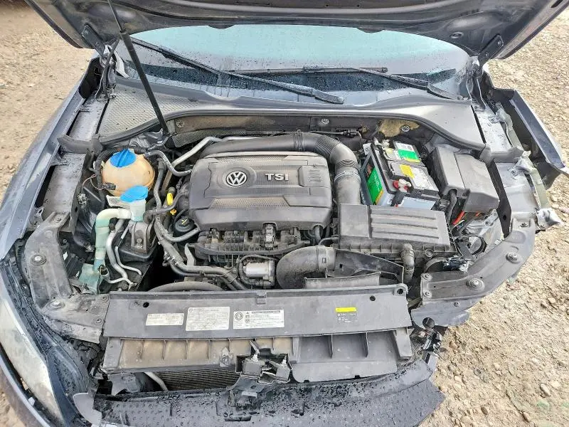 2015 VOLKSWAGEN PASSAT S  