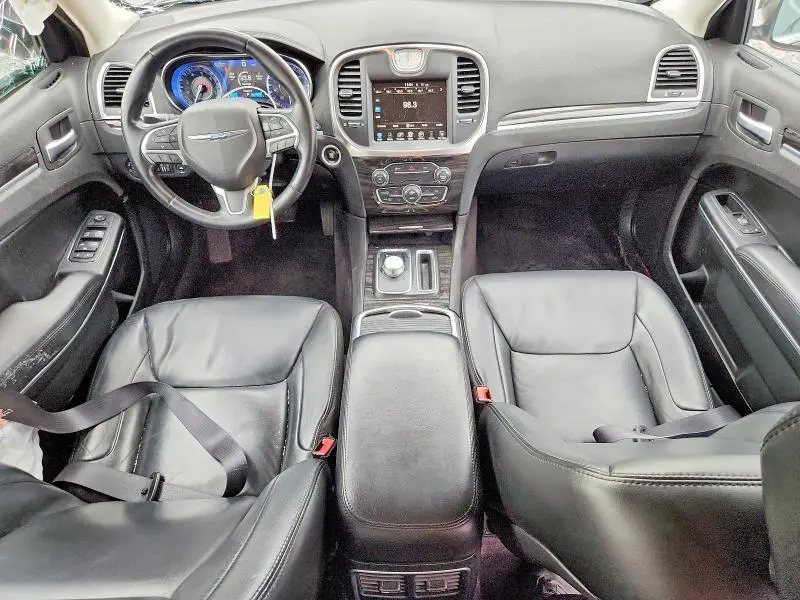 2016 CHRYSLER 300 LIMITED  