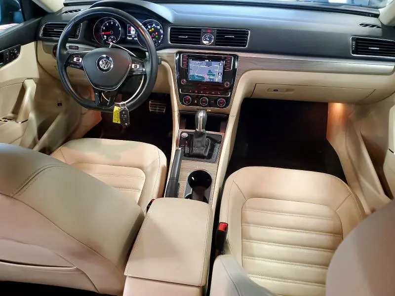 2017 VOLKSWAGEN PASSAT SEL PREMIUM  