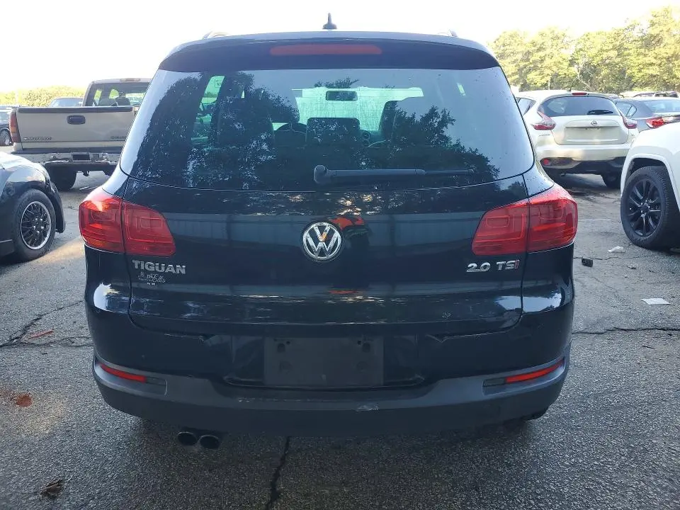 2015 VOLKSWAGEN TIGUAN S  