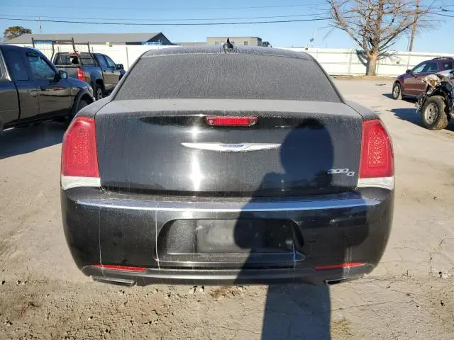 2019 CHRYSLER 300C   