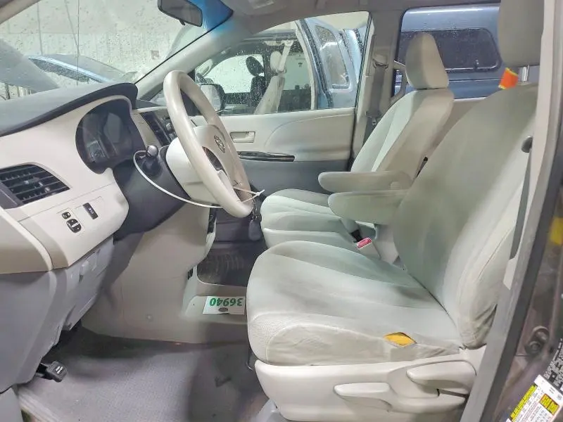 2011 TOYOTA SIENNA BASE 7-PASSENGER  