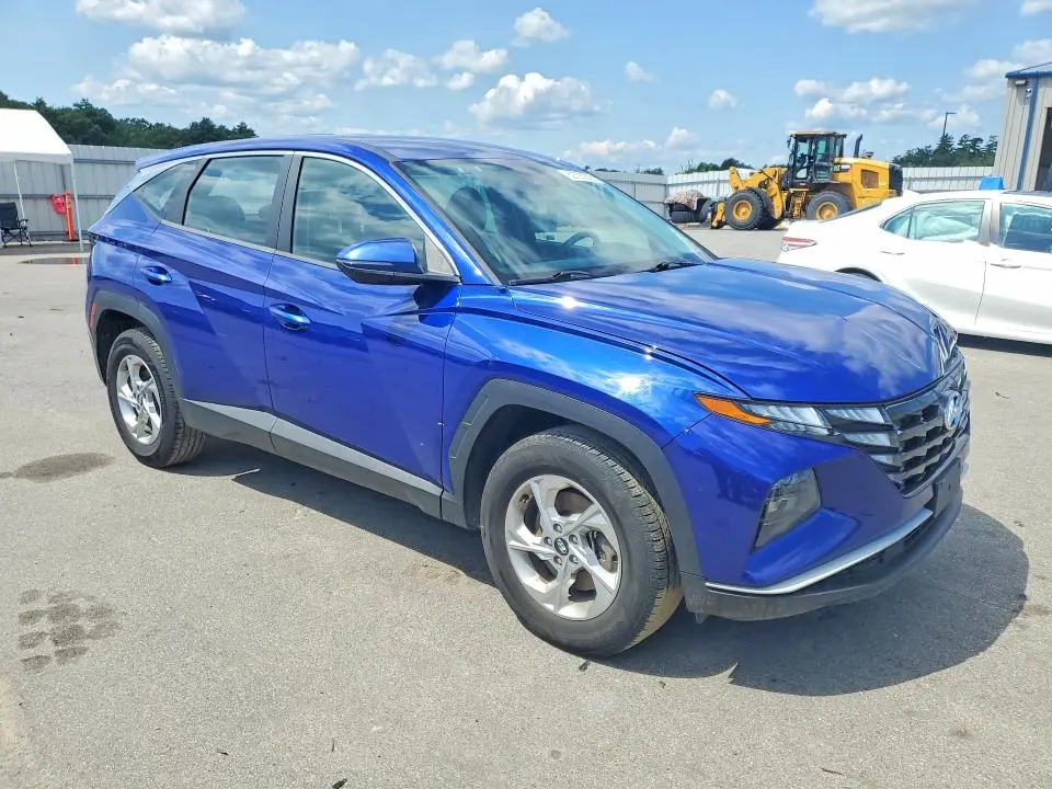 2022 HYUNDAI TUCSON SE  