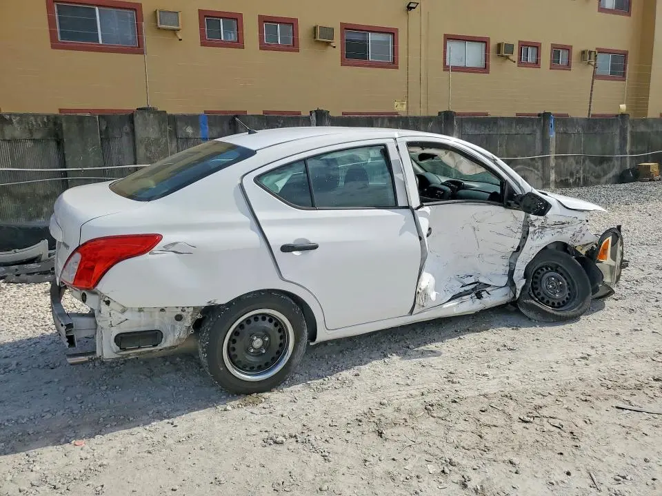 2017 NISSAN VERSA 1.6 S  