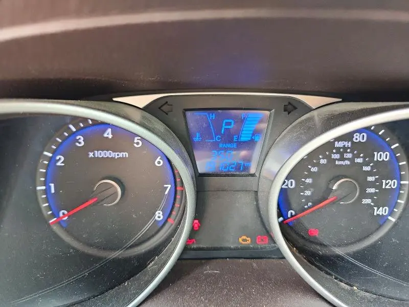 2015 HYUNDAI TUCSON SE  