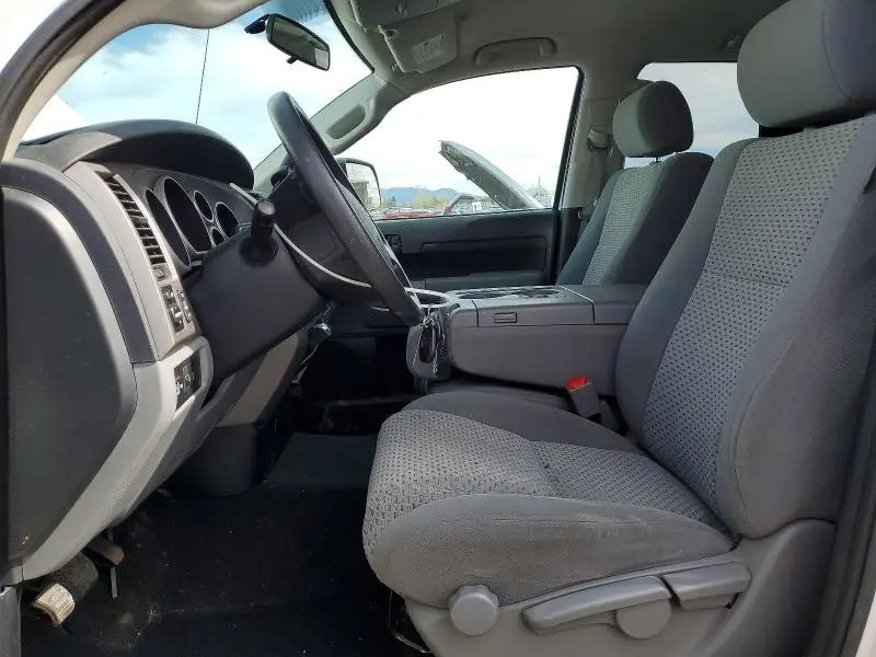 2013 TOYOTA TUNDRA GRADE  