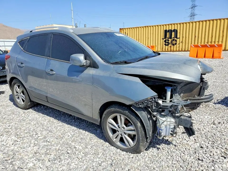 2010 HYUNDAI TUCSON GLS  