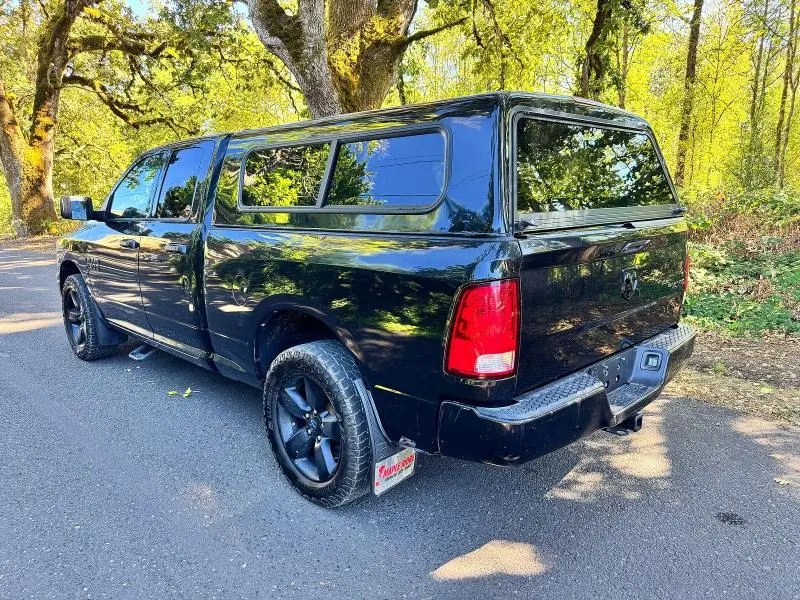 2016 RAM 1500 ST  
