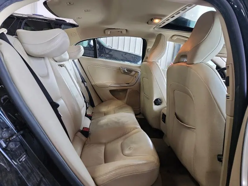 2012 VOLVO S60 T6  