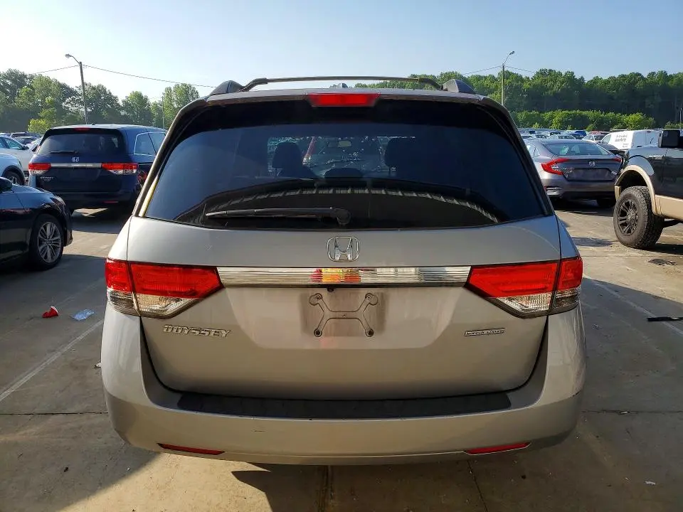 2016 HONDA ODYSSEY SE  