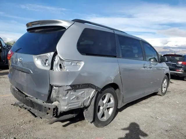 2016 TOYOTA SIENNA LE  