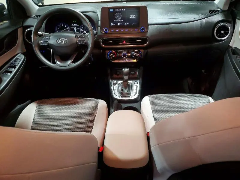 2023 HYUNDAI KONA SE  