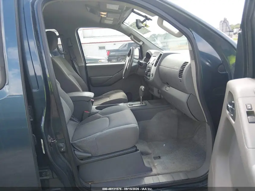 2014 NISSAN FRONTIER SV