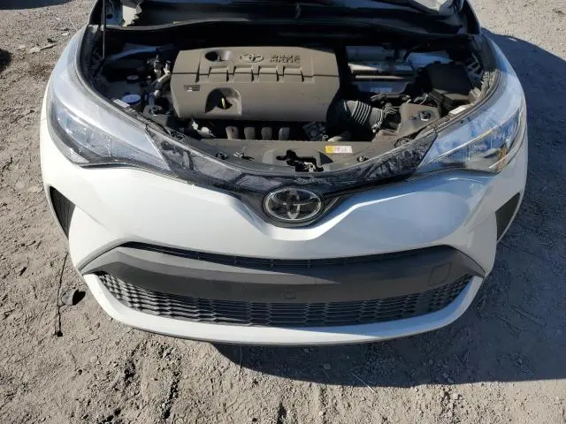 2021 TOYOTA C-HR XLE  