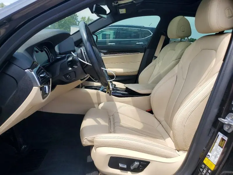 2019 BMW 530 XI  