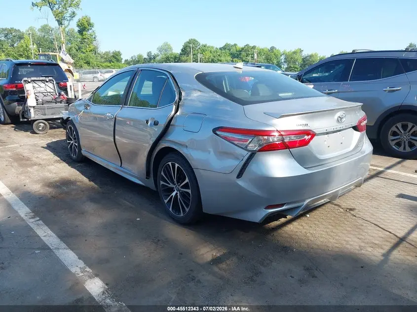 2019 TOYOTA CAMRY SE