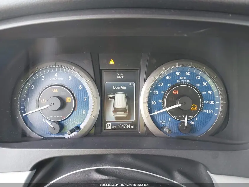 2019 TOYOTA SIENNA LE 8 PASSENGER