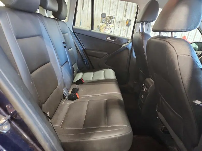 2016 VOLKSWAGEN TIGUAN S  