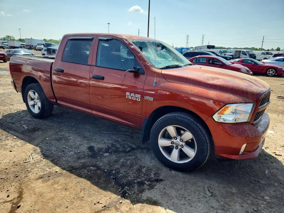 2013 RAM 1500 ST  