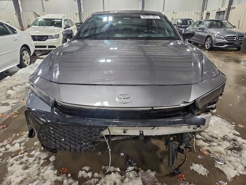 2023 TOYOTA CROWN XLE  