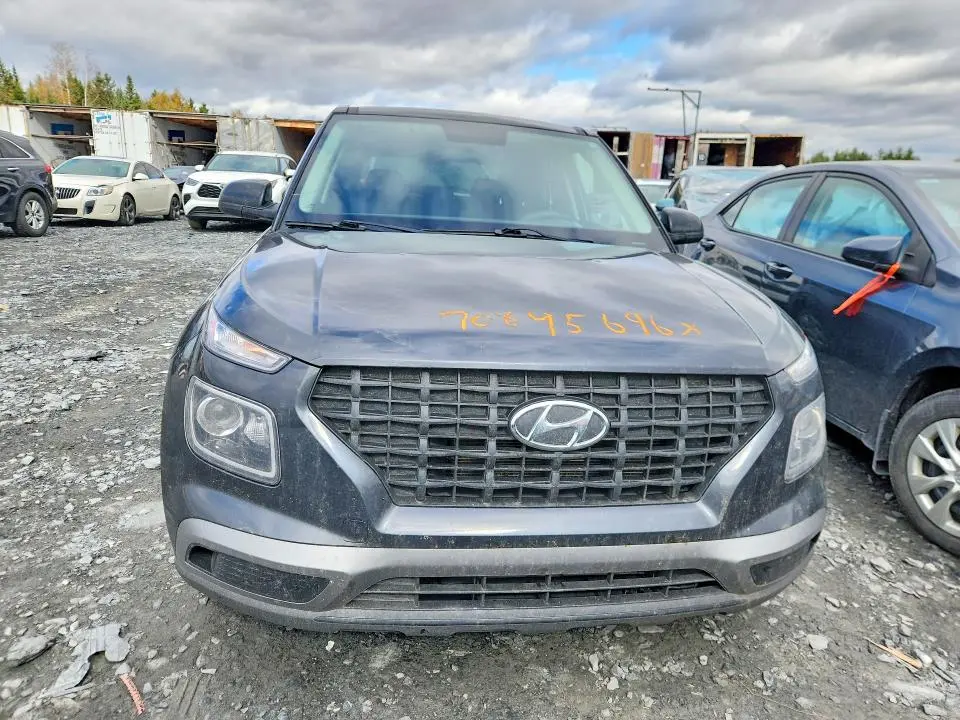 2022 HYUNDAI VENUE SE  