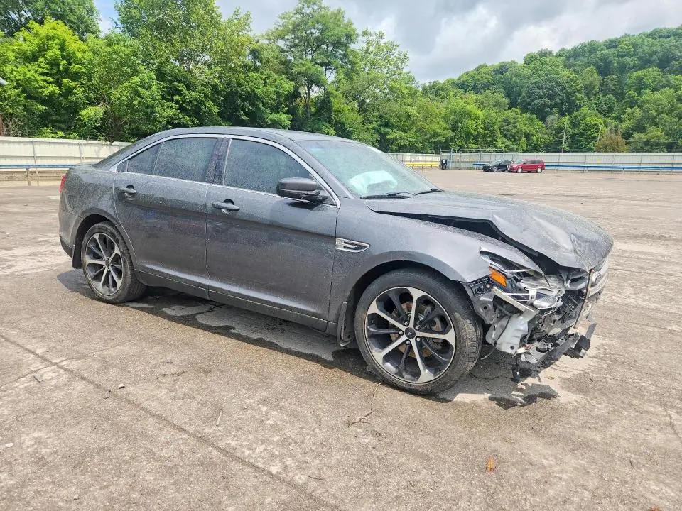 2016 FORD TAURUS SEL  