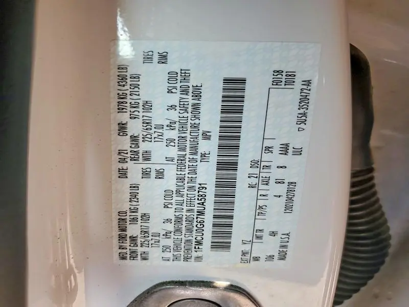 2021 FORD ESCAPE SE  