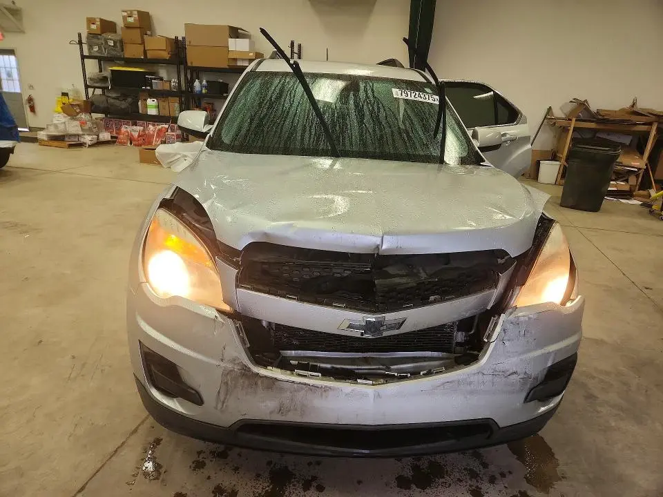 2015 CHEVROLET EQUINOX LT  