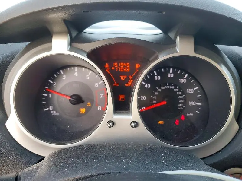 2014 NISSAN JUKE SL  