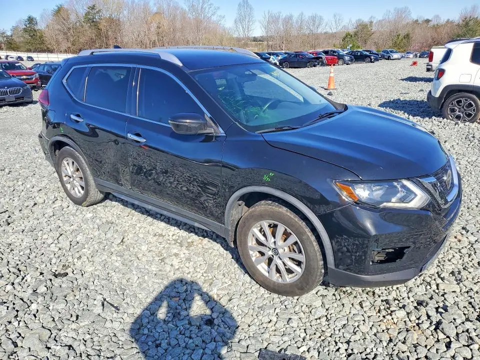 2018 NISSAN ROGUE SV  