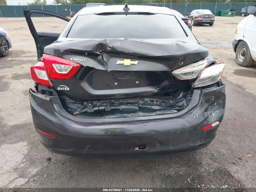 2017 CHEVROLET CRUZE LT AUTO