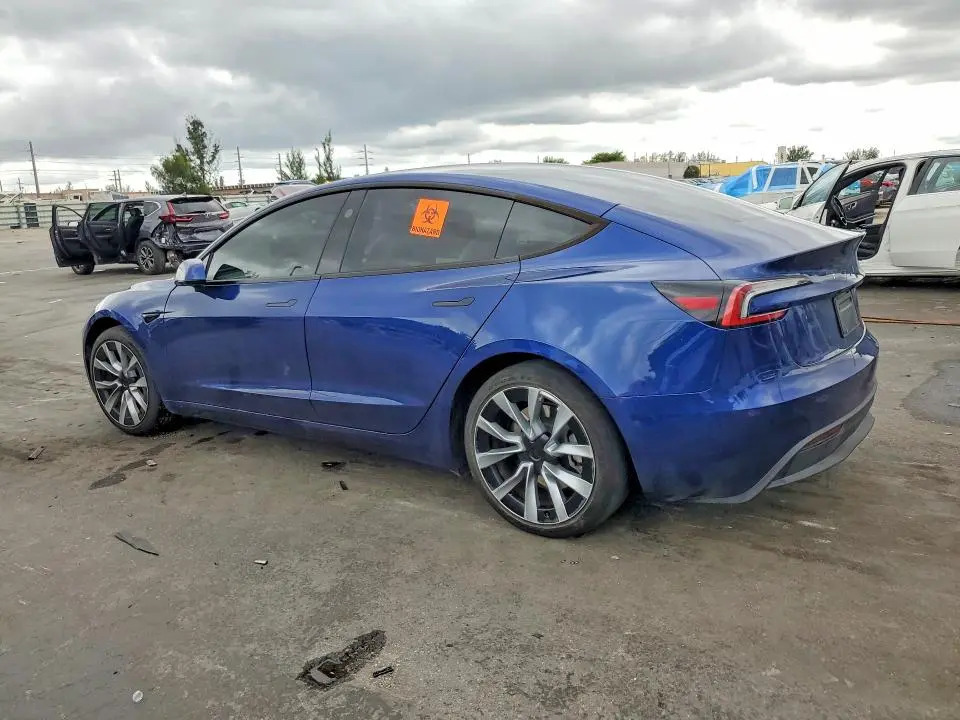 2025 TESLA MODEL 3   