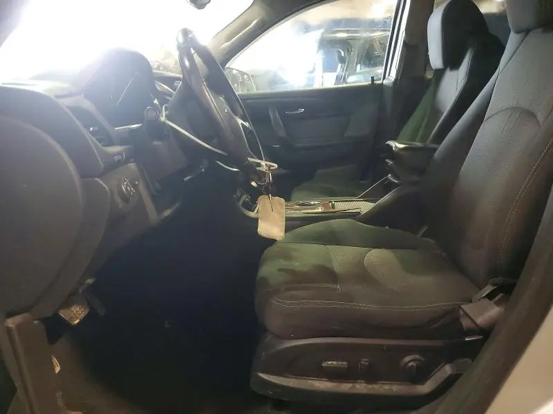 2014 CHEVROLET TRAVERSE LT  
