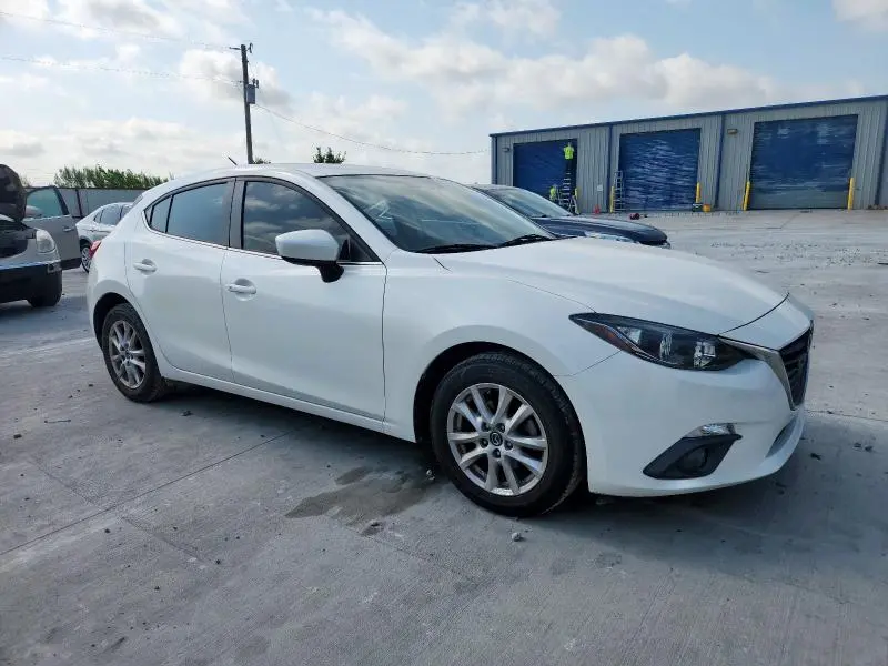 2015 MAZDA 3 TOURING  
