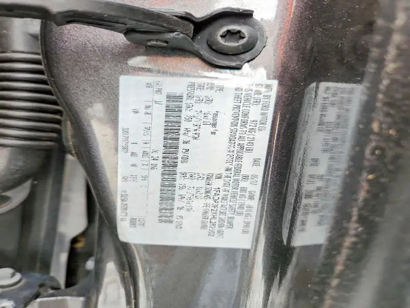 2017 FORD FOCUS SE  