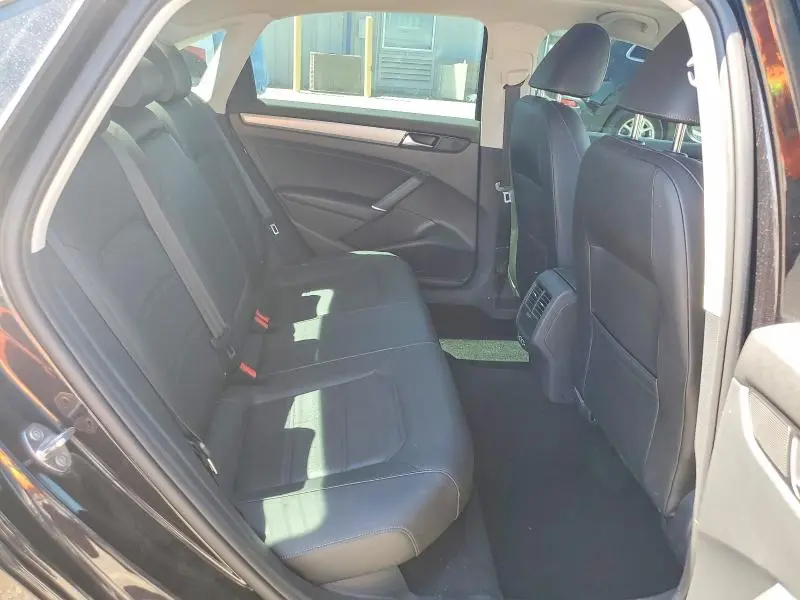 2021 VOLKSWAGEN PASSAT SE  