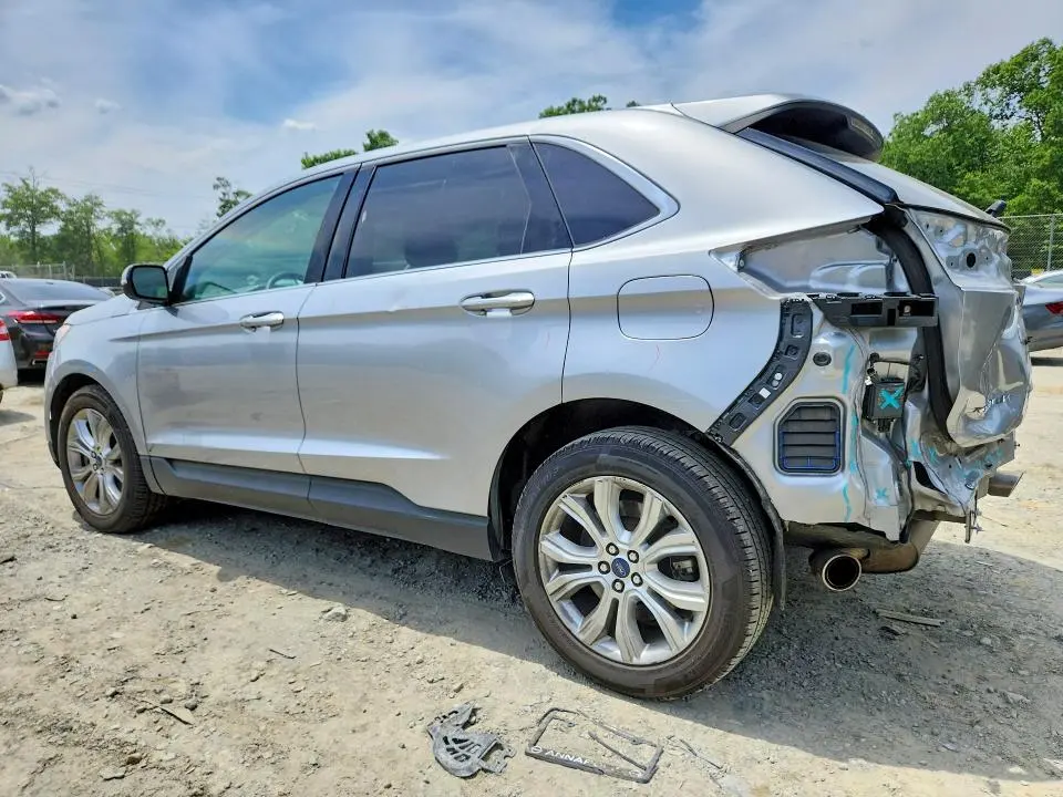 2022 FORD EDGE TITANIUM  