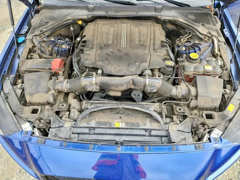 2017 JAGUAR XE PRESTIGE  
