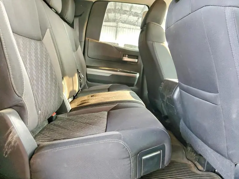 2016 TOYOTA TUNDRA SR5  
