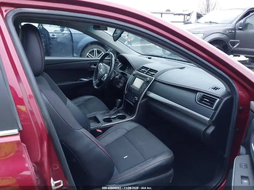 2017 TOYOTA CAMRY SE