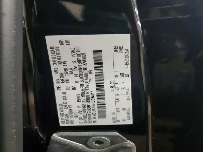 2017 FORD ESCAPE TITANIUM  