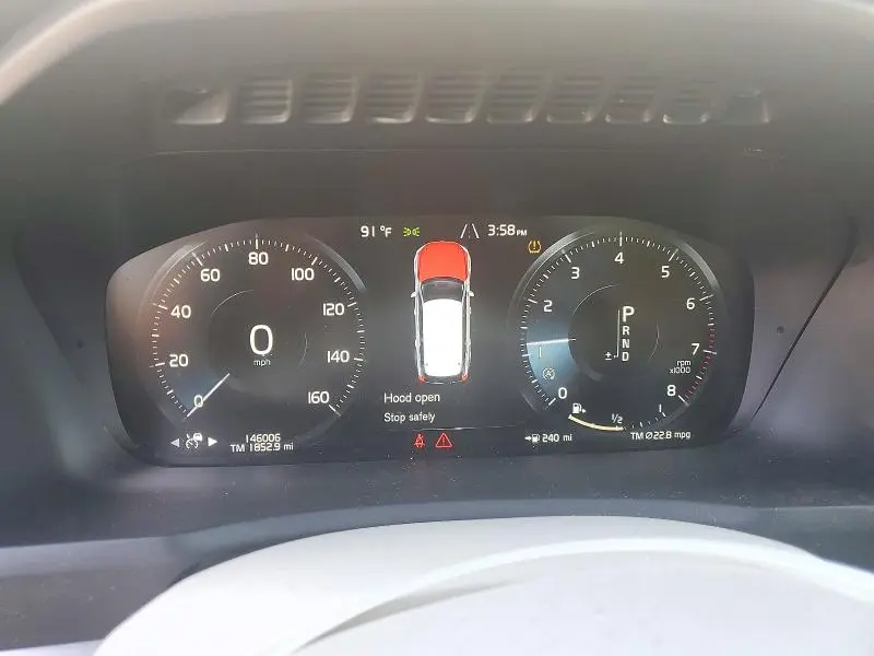 2016 VOLVO XC90 T6  