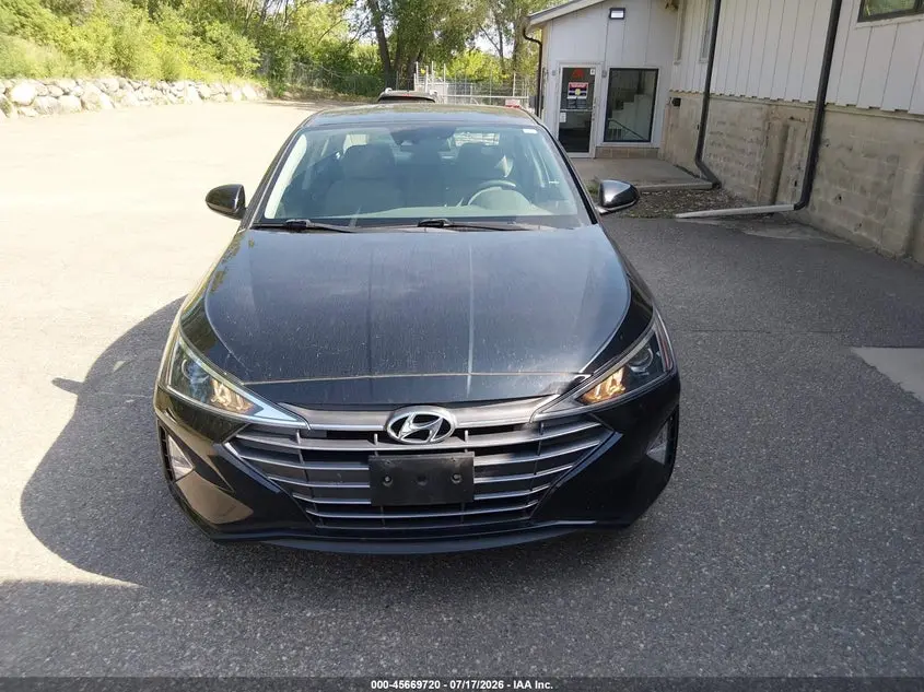 2020 HYUNDAI ELANTRA SE